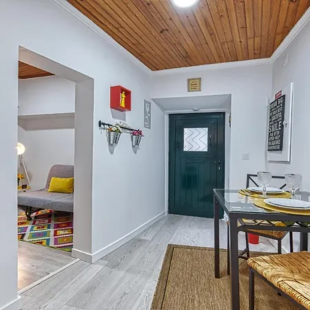 Alfama Rose * Lisbon